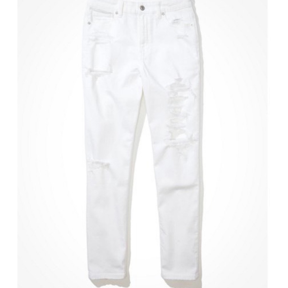American Eagle stretched ripped mom jeans in size 14 long! Worn once!